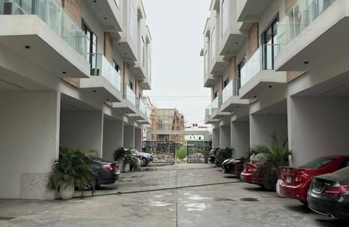 Ofin Casa | 4 Bedroom luxury terrace house