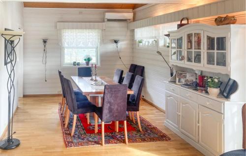 Flornes Casa | 4 Bedroom Nice Home In Flornes
