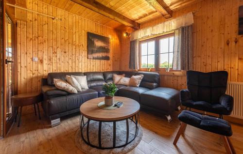 Gospic Casa | 4 Bedroom Nice Home In Gospic