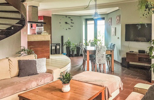 Pinczyn Casa | Bonita casa de 4 dormitorios en Semlin
