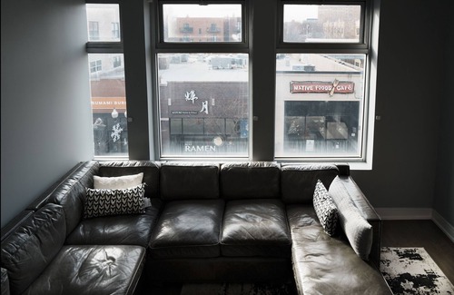 Wicker Park Apartamento | 4 Bedroom Penthouse Loft in Heart of Wicker Park with Parking