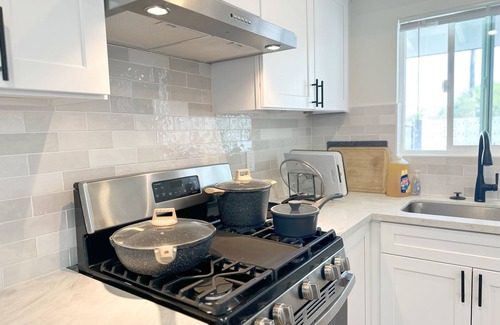 Covina Casa | 4-bedroom pool & game room bungalow in Ikea Covina
