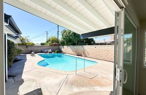 Covina Casa | 4-bedroom pool & game room bungalow in Ikea Covina