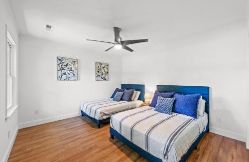 Myrtle Beach Casa | 4 bedroom pool home 1 block from the Beach!