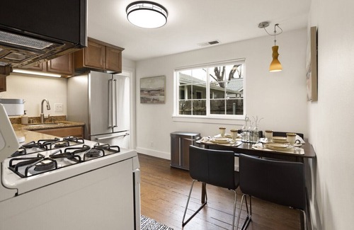 Chico Casa | 4 bedroom Private House in Central Chico