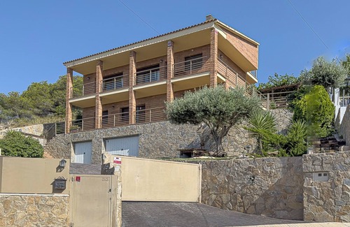 Canyelles Casa | 4 bedroom private vacation home in Canyelles