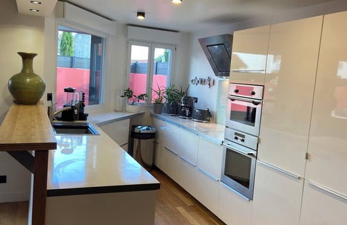 Merignac Casa | 4 Bedroom Private vacation home in Bordeaux