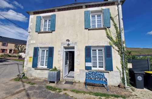 Crezancy-en-Sancerre Casa | 4 Bedroom Private vacation home in Reigny