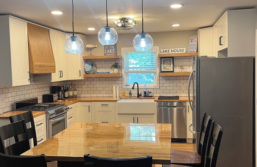 Town of Pines Casa | 4 Bedroom Sandy Pines Retreat centrally located