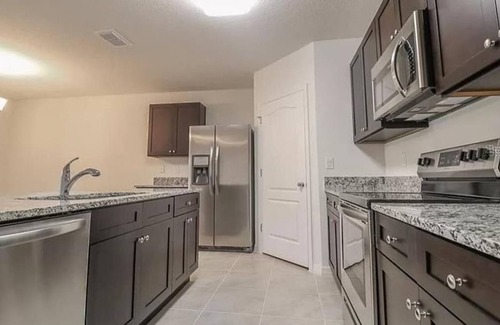 St. Cloud Apartamento | 4 Bedroom Single family 420554 by Houzlet