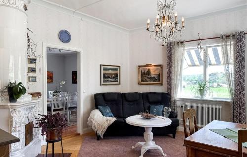 Granna Casa | 4 Bedroom Stunning Home In Gränna