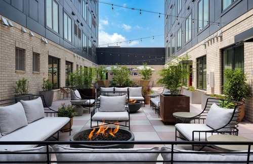 12 South Condominio | 4 Bedroom Suite w/ Balcony in 12 South! New Hotel
