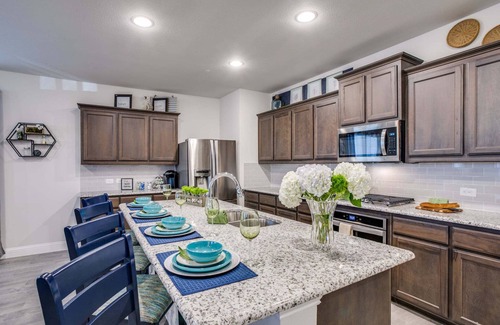 North Richland Hills Casa | 4 Bedroom, 2.5 Bath Townhome, Walking Distance To Grocery, Entertainment, & Food