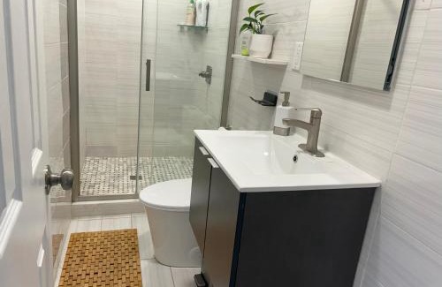 Teaneck Casa | 4-bedroom vacation home just 20 mins from New York city