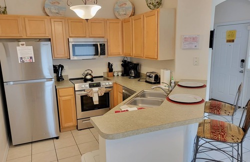West Kissimmee Villa | Villa de 4 dormitorios a 2 millas de la entrada de Disney Kissimmee Us192