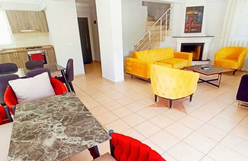 Fethiye City Center Villa | 4-bedroom villa in marvelous Fethiye with WiFi
