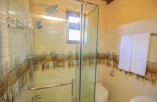 Negombo Villa | 4-bedroom villa in Negombo situated in a safety environment with WiFi,A/C.