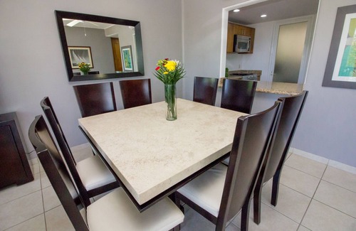 P Chahue Condominio | 4 Bedroom with Marina Views - Perfect for a Family Getaway!