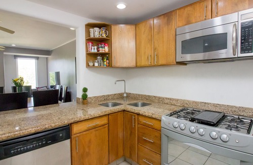 P Chahue Condominio | 4 Bedroom with Marina Views - Perfect for a Family Getaway!