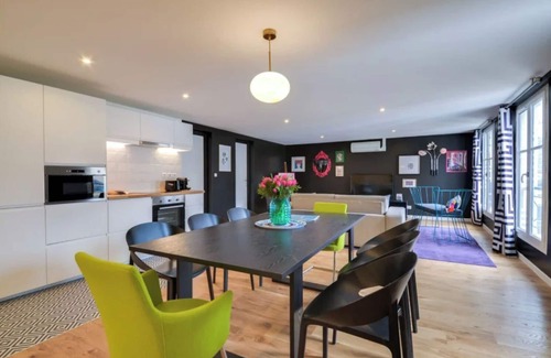 9th Arrondissement Apartamento | 4 bedroom with AC near Galeries Lafayette & Opera Garnier
