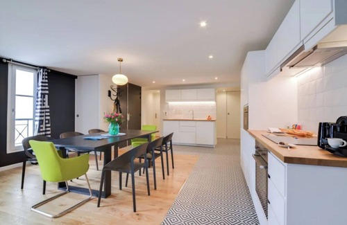 9th Arrondissement Apartamento | 4 bedroom with AC near Galeries Lafayette & Opera Garnier