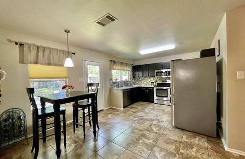Wetmore Casa | 4 Bedroom with Downstairs Bedroom and Full Bath