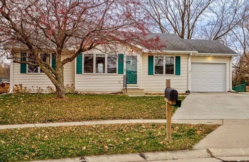 Ames Casa | 2 miles from Iowa State University