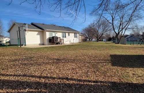 Ames Casa | 2 miles from Iowa State University