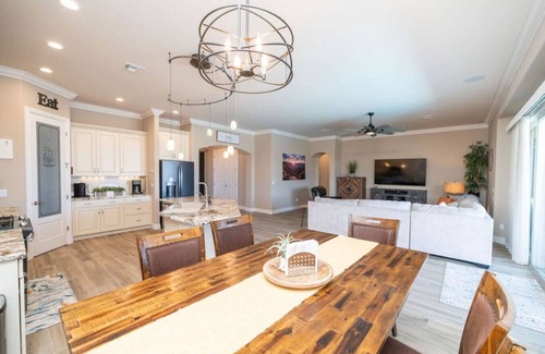 Lake Havasu City Casa | 4 Bedrooms 3 Bath Pool BBQ Bar Lake View