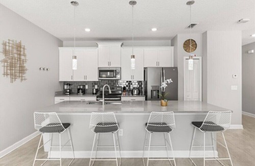 Kissimmee Casa | 4 Bedrooms/3 Bathrooms/Storey Lake (4831DS)