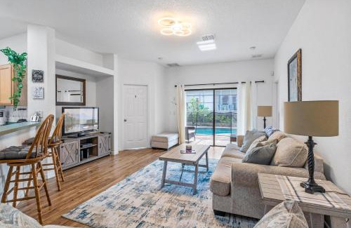 Four Corners Villa | 4 bedrooms pool home Gated resort of High Grove