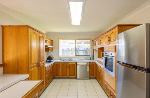 Sunnybank Hills Casa | 4 Beds Family House at Sunnybank Hills