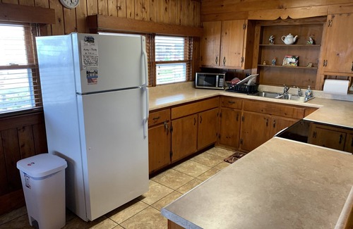 Colington Cabaña | 4 BR, 2 BA Cottage Kill Devil Hills, Close to the ocean, NO Steps
