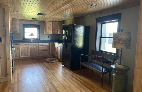 Newville Casa | 4 BR Barndominium by the mountains 15 min from Carlisle