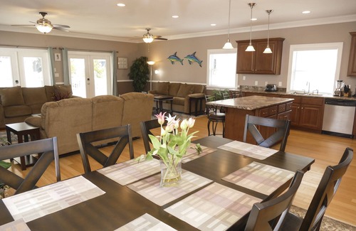 Tybee Island Casa | Casa de estilo sureño con encanto de 4 dormitorios - North End