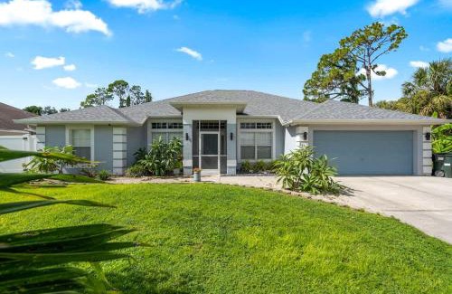 North Port Casa | 4 BR Heated Private Pool & Lanai