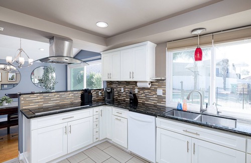 Valle Lindo Casa | 4 BR Home with Pool + EV Charger