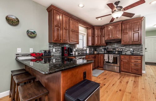 The Galena Territory Casa | 4 BR. Hot Tub. Pet Friendly. May Discounts!