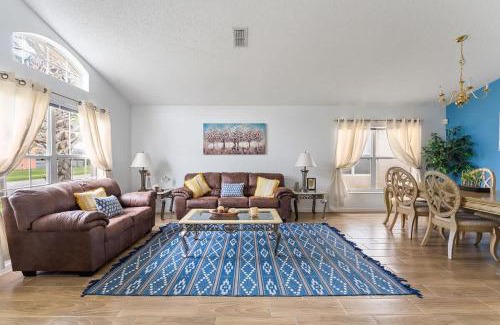 Seasons Casa | 4 BR No carpet Just Remodeled Unit SR1205