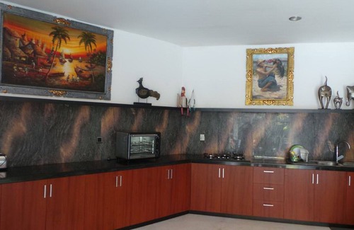 North Legian Villa | 4 BR + Pool Table, 5 min drive to Double Six Beach