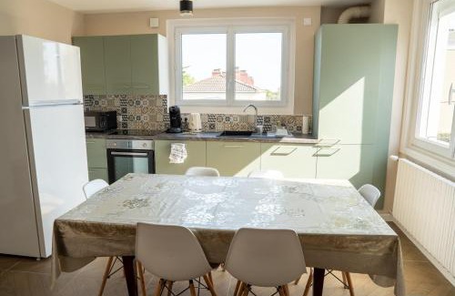 Boulevard des Poilus Apartamento | 4 chambres à 2Km Nantes centre - comme à la maison