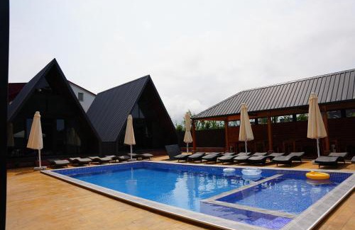 Kobuleti Apartamento | 4 Cottages Georgia Kadeno