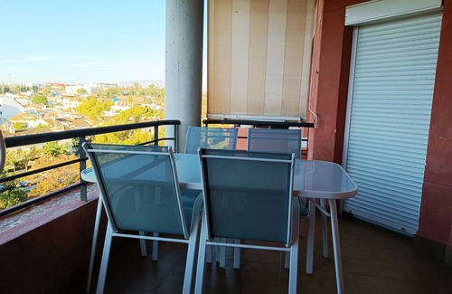 Torreblanca Condominio | 4 Dormitorios, 8 personas, Piscinas, Jardines, Estacionamiento, Playa