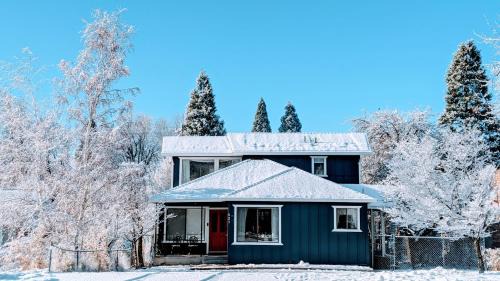 Mount Shasta Casa | 4 Elements House:Central, Views-Every Rm, AC, Pets