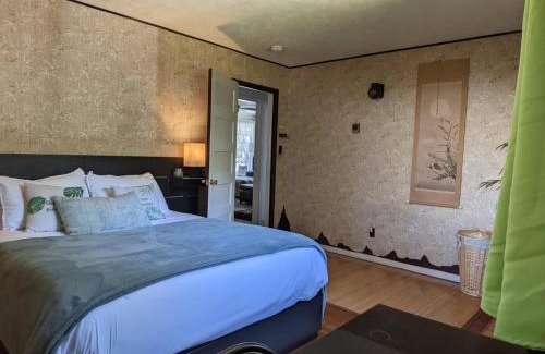 Mount Shasta Casa | 4 Elements House:Central, Views-Every Rm, AC, Pets