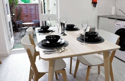 Thornton Heath Apartamento | 4 Guests - Pet Friendly Retreat in Thornton Heath