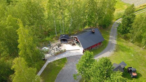 Naantali Chalet De Esquí | 4 hengen luhtimökki