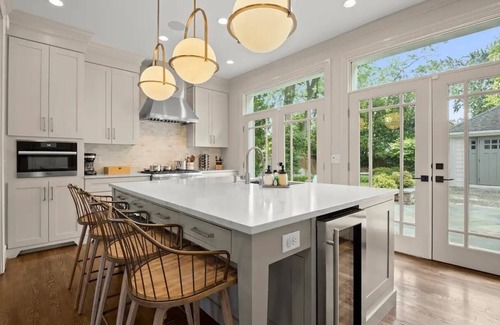 Del Ray Casa | 4 King Beds Peloton An Opulent Suite Xcape