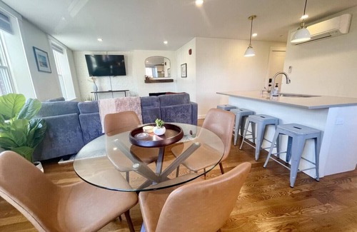 Portsmouth Apartamento | 4 King Suites, Downtown, Outlets, Beach, Historic