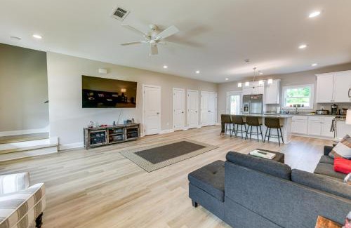 Auburn - Opelika Casa | 4 Mi to Auburn University Townhome with Fenced Yard